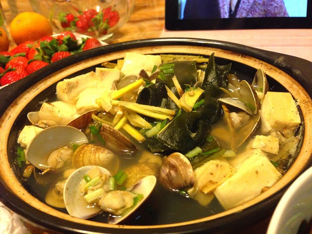 蛤蜊海带豆腐汤