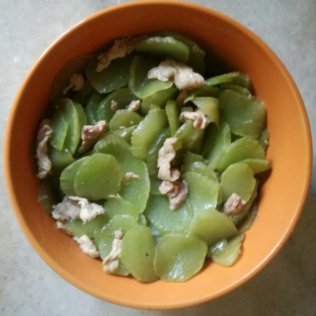 莴笋炒肉