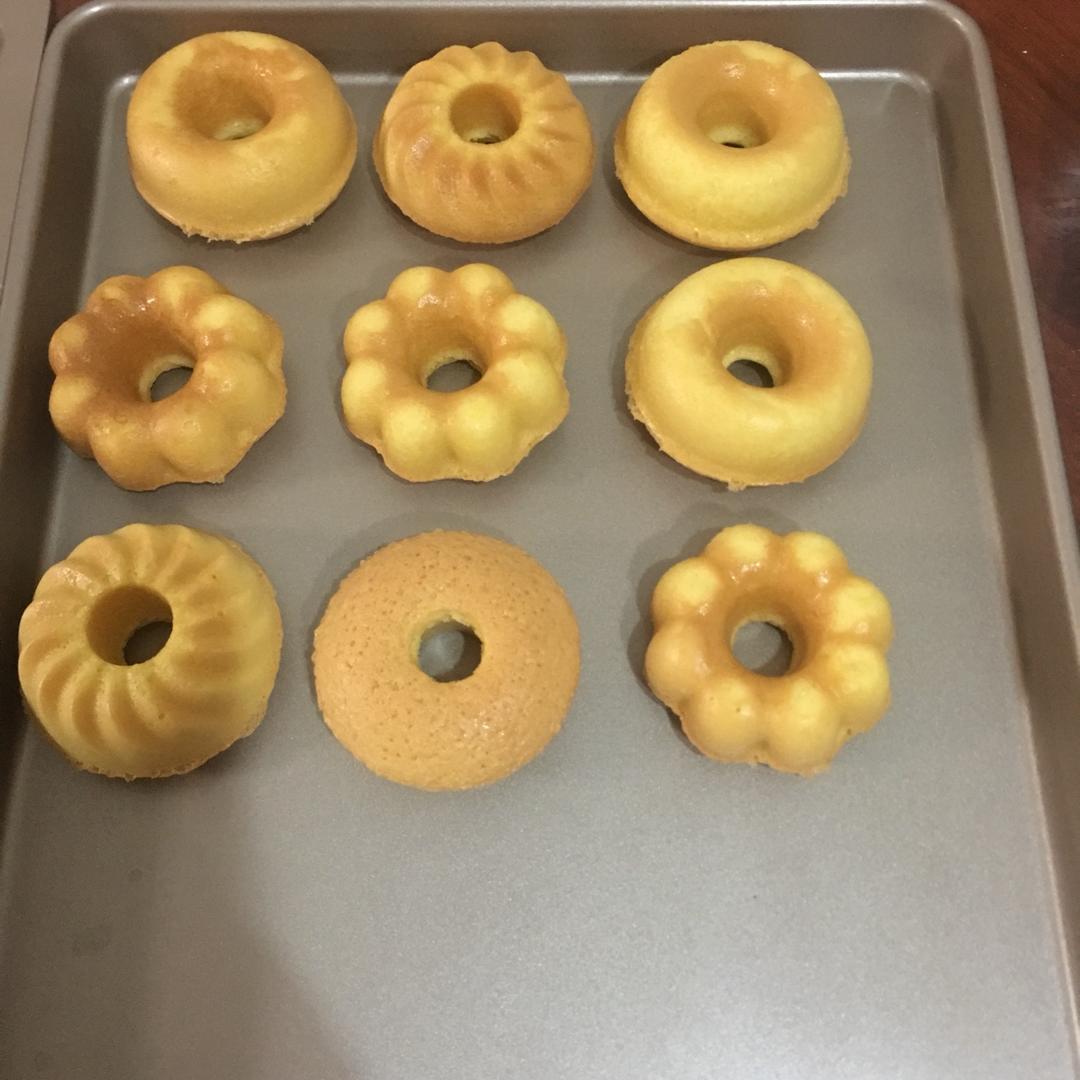 无泡打粉的甜甜圈蛋糕