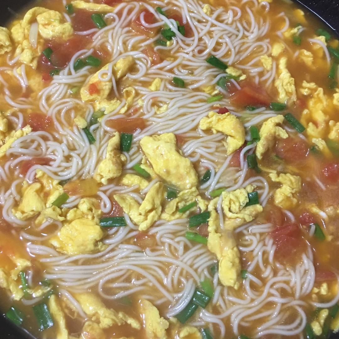恨不得抱着锅舔的番茄鸡蛋面
