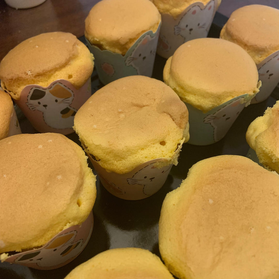 戚风小纸杯蛋糕