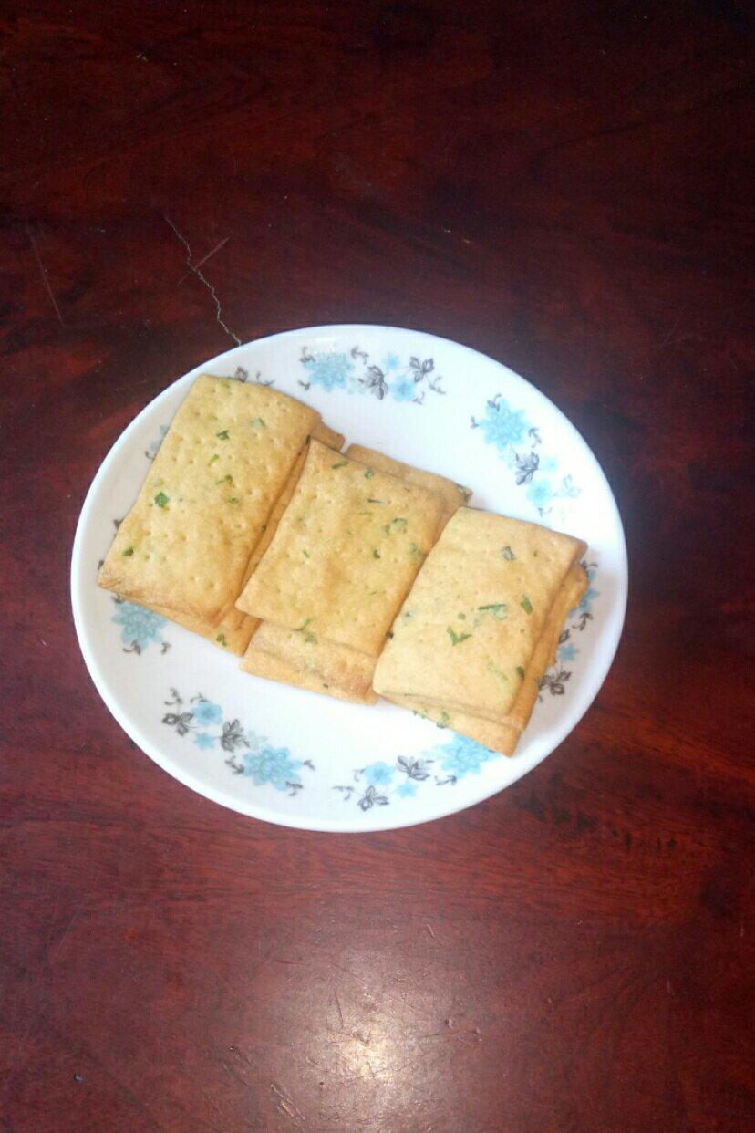 低卡---葱香苏打饼