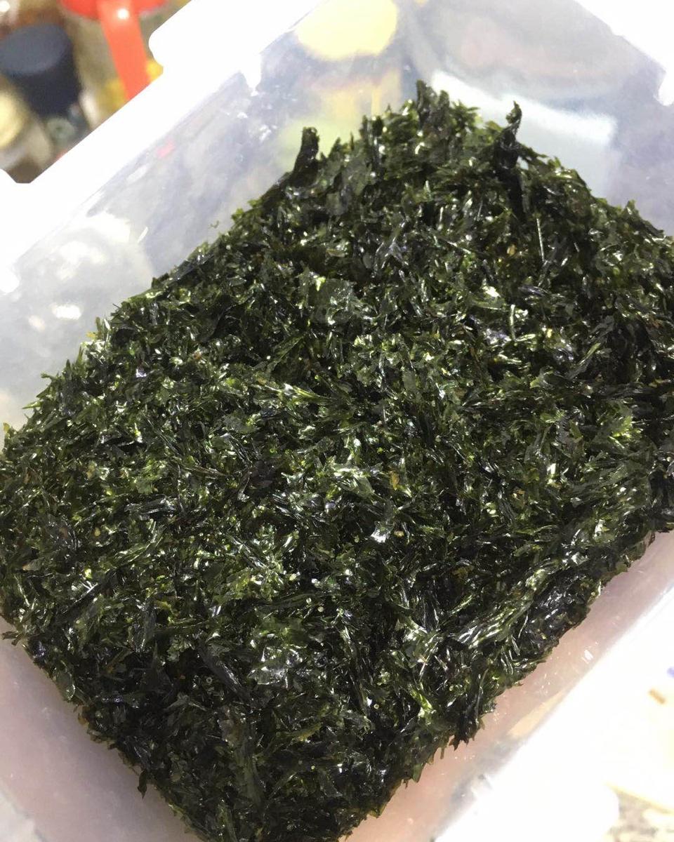 拌饭芝麻海苔