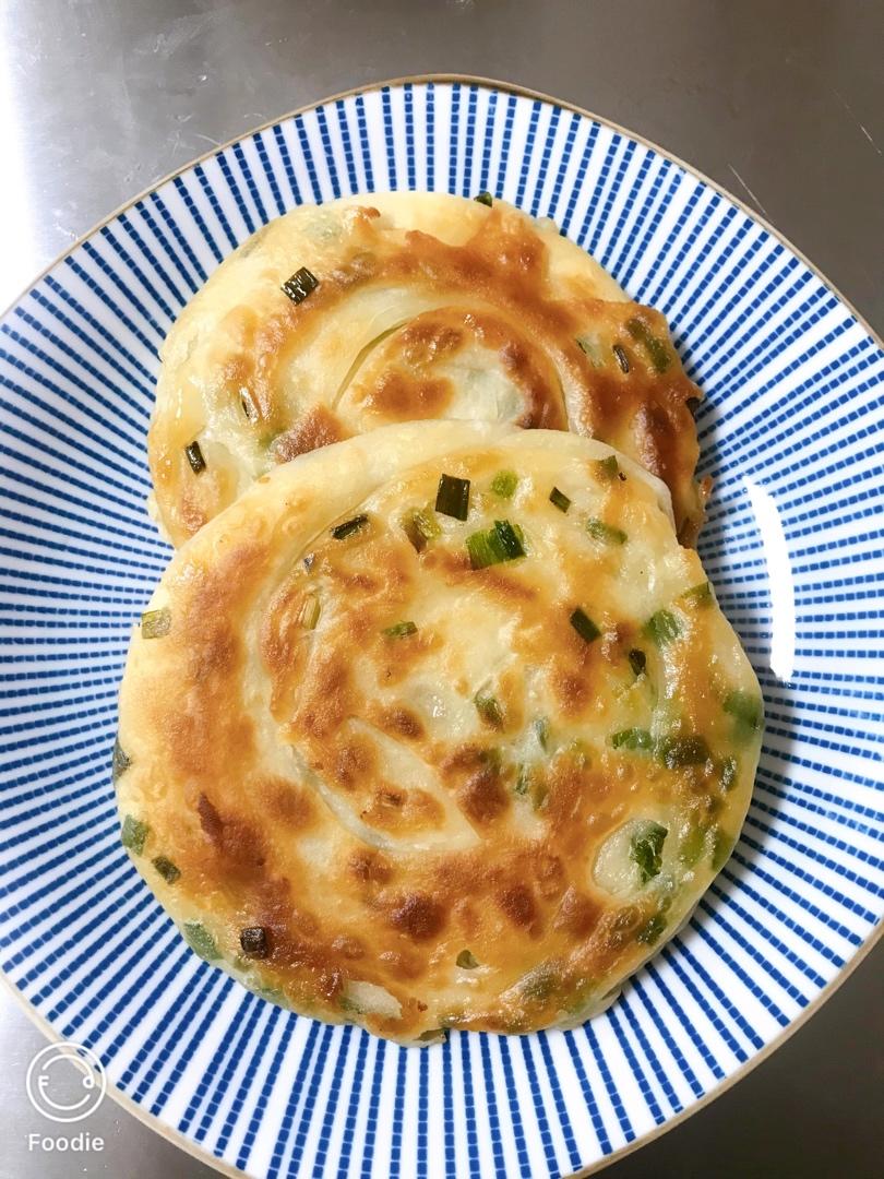 葱油饼（附外酥里嫩的技巧）