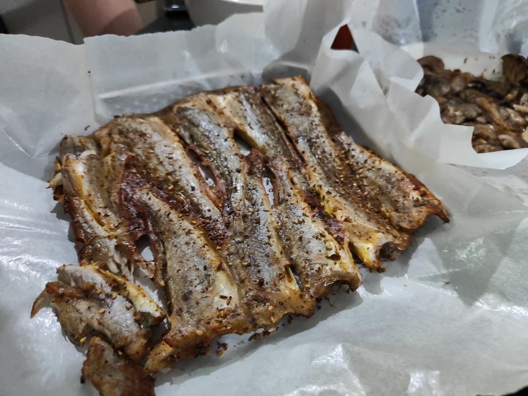 空气炸锅版香酥小黄花鱼，少油更健康，外焦里嫩还解馋
