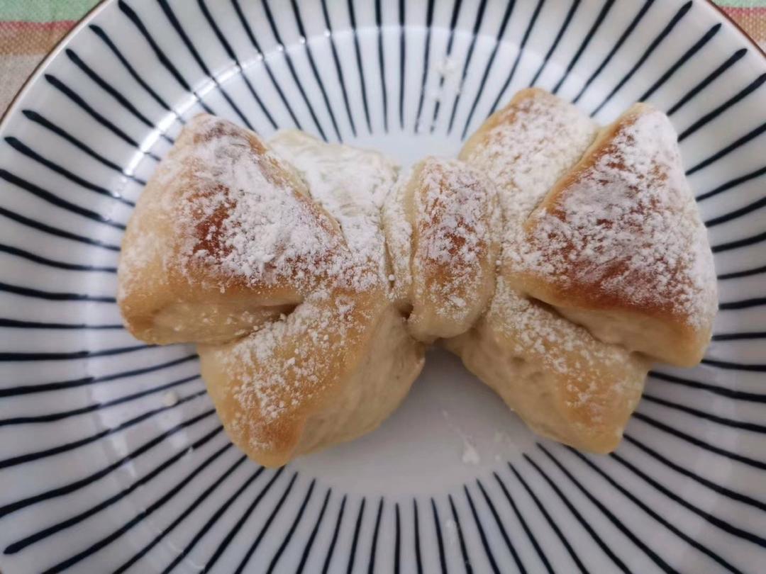 萌萌哒可爱的🎀蝴蝶结面包