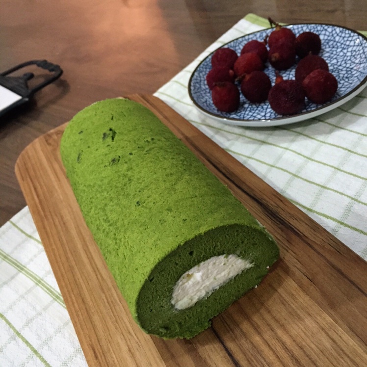 抹茶戚风蛋糕卷