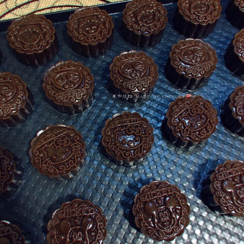 广式月饼——蛋黄莲蓉月饼