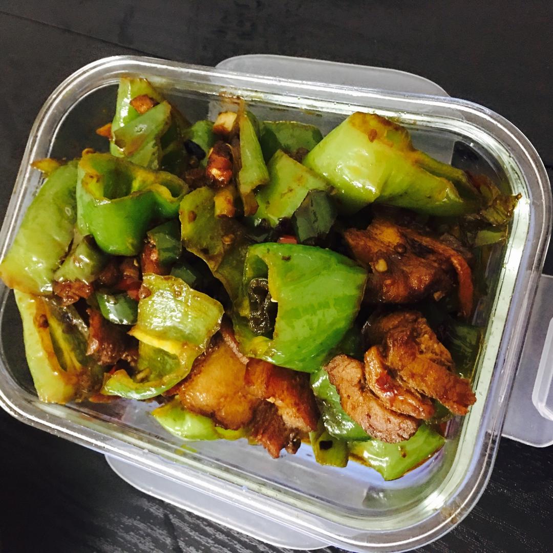 成都人家里的青椒回锅肉