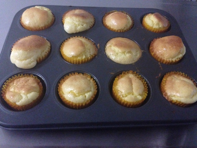 奶香迷你蛋糕仔