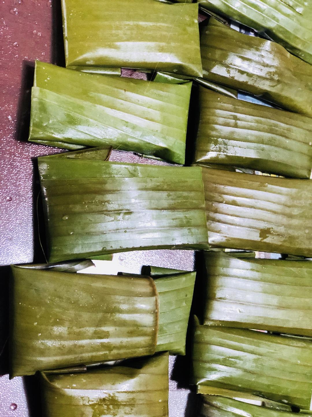 艾叶芭蕉叶粑粑