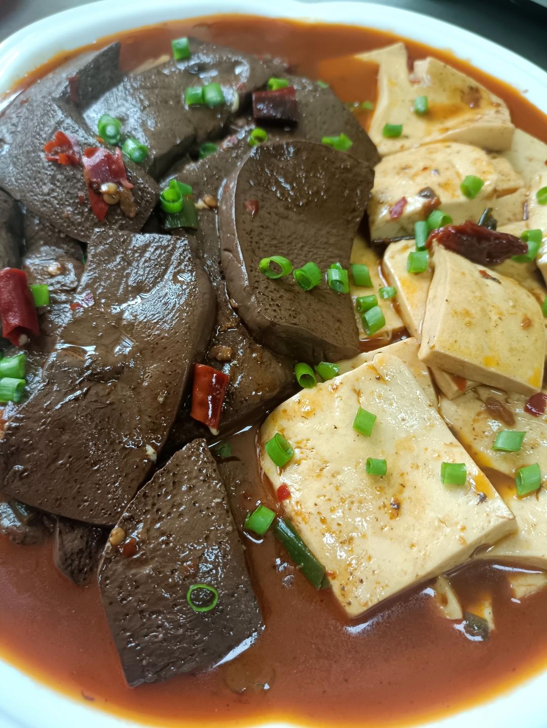 鸭血豆腐