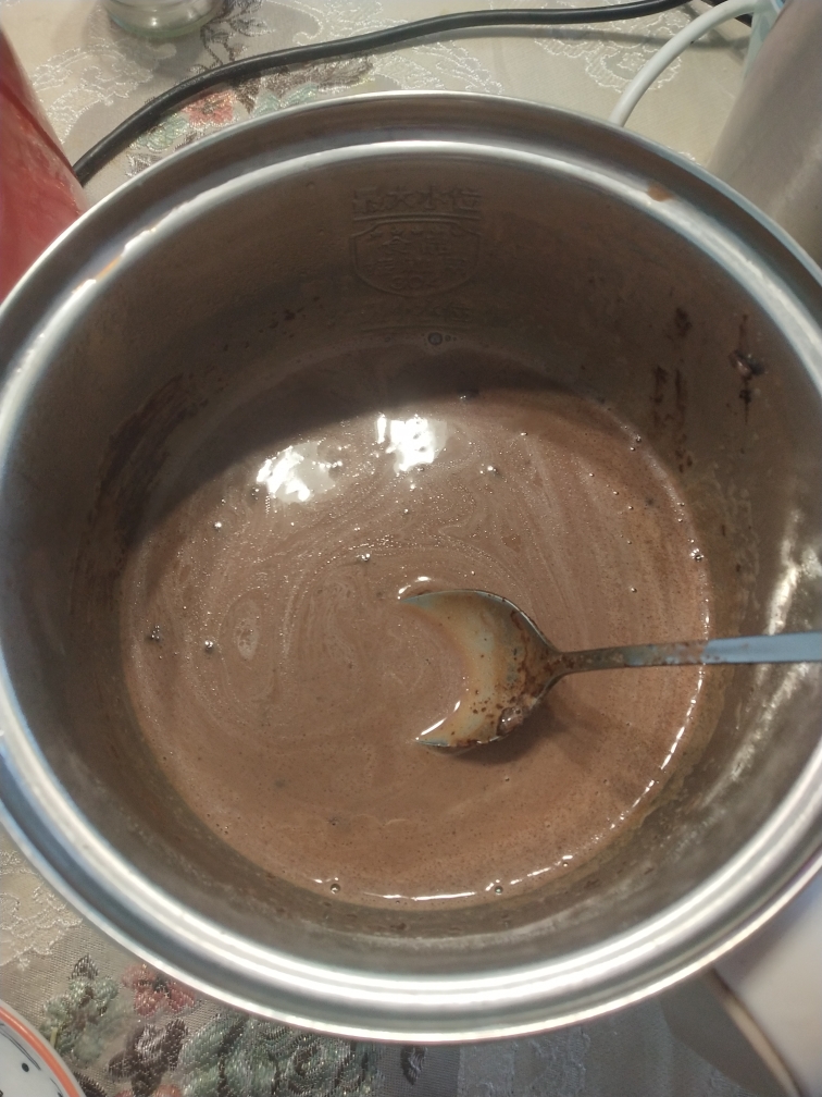 无模具●免烤 巧克力慕斯的做法 步骤6
