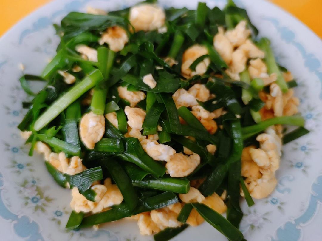 韭菜炒鸡蛋——三分钟快手下饭菜 掌握火候的秘诀