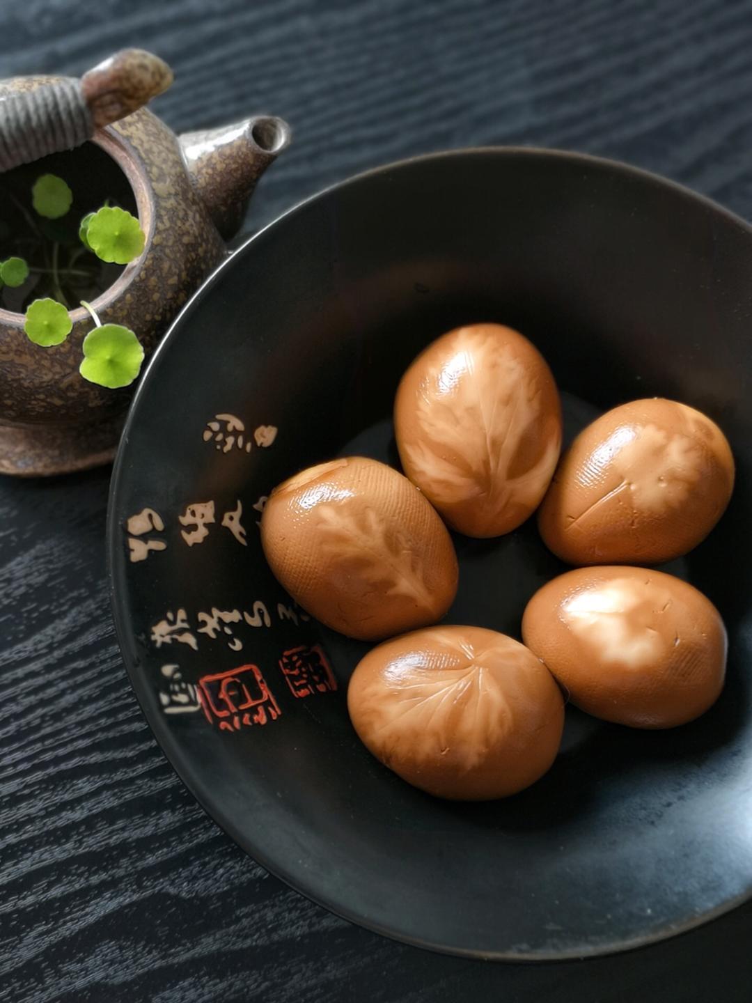 树叶五香茶叶蛋的做法