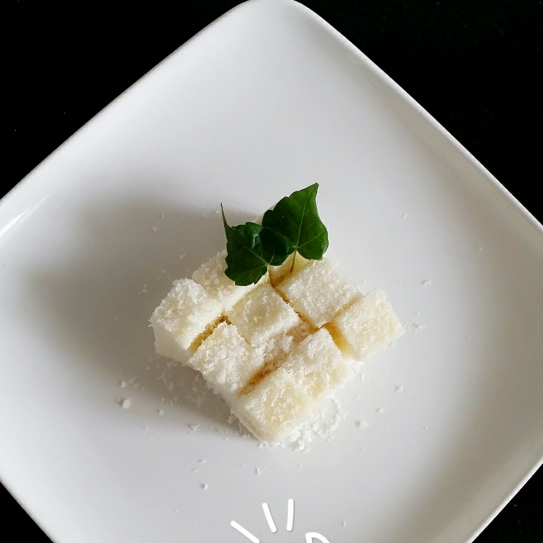 完胜85度C牛奶椰丝小方