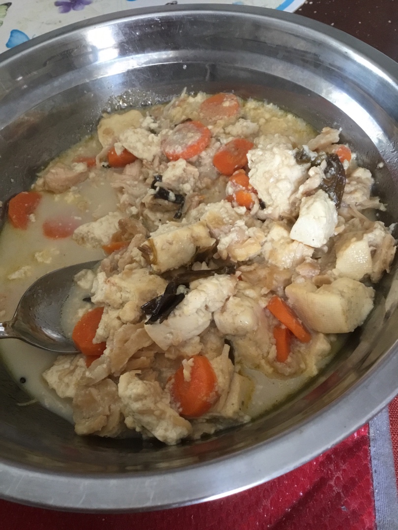 鸡肉蘑菇烩豆腐