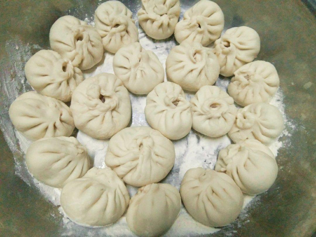 胡萝卜木耳鸡蛋素包子