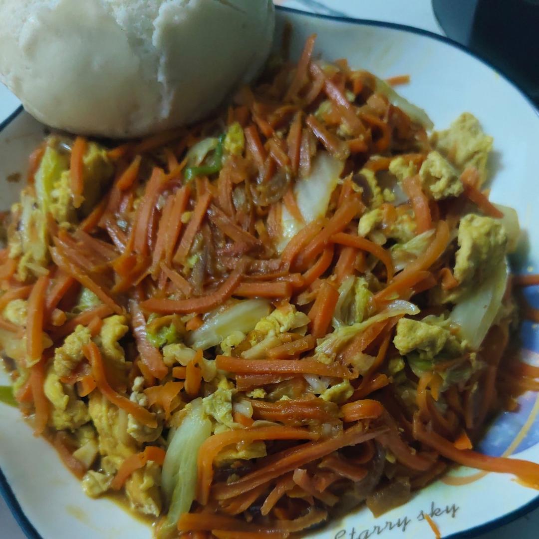 润燥补虚的红萝卜生菜炒鸡蛋