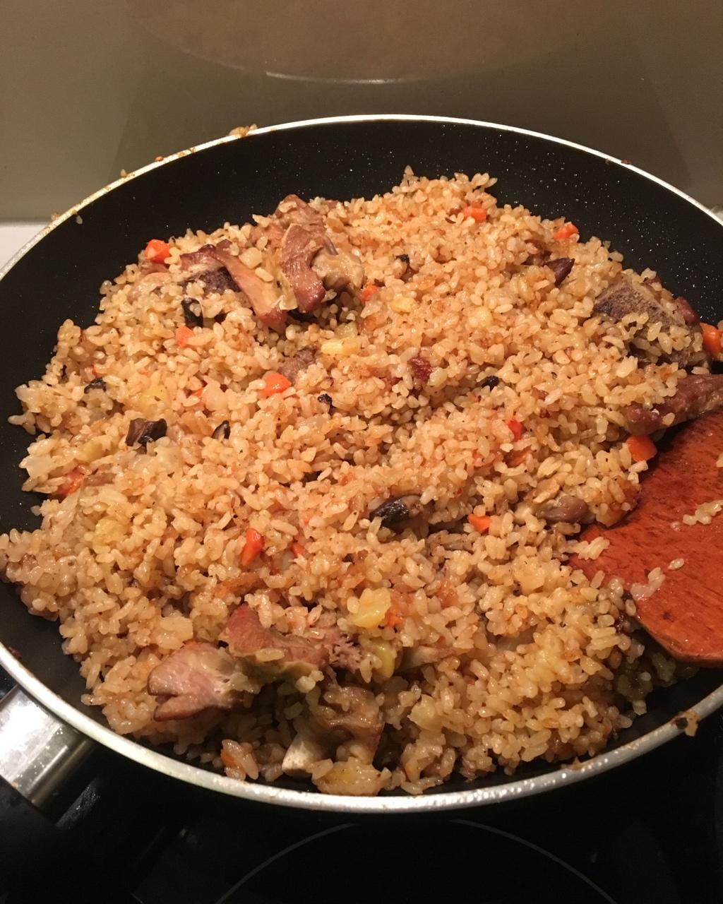 手抓羊肉饭
