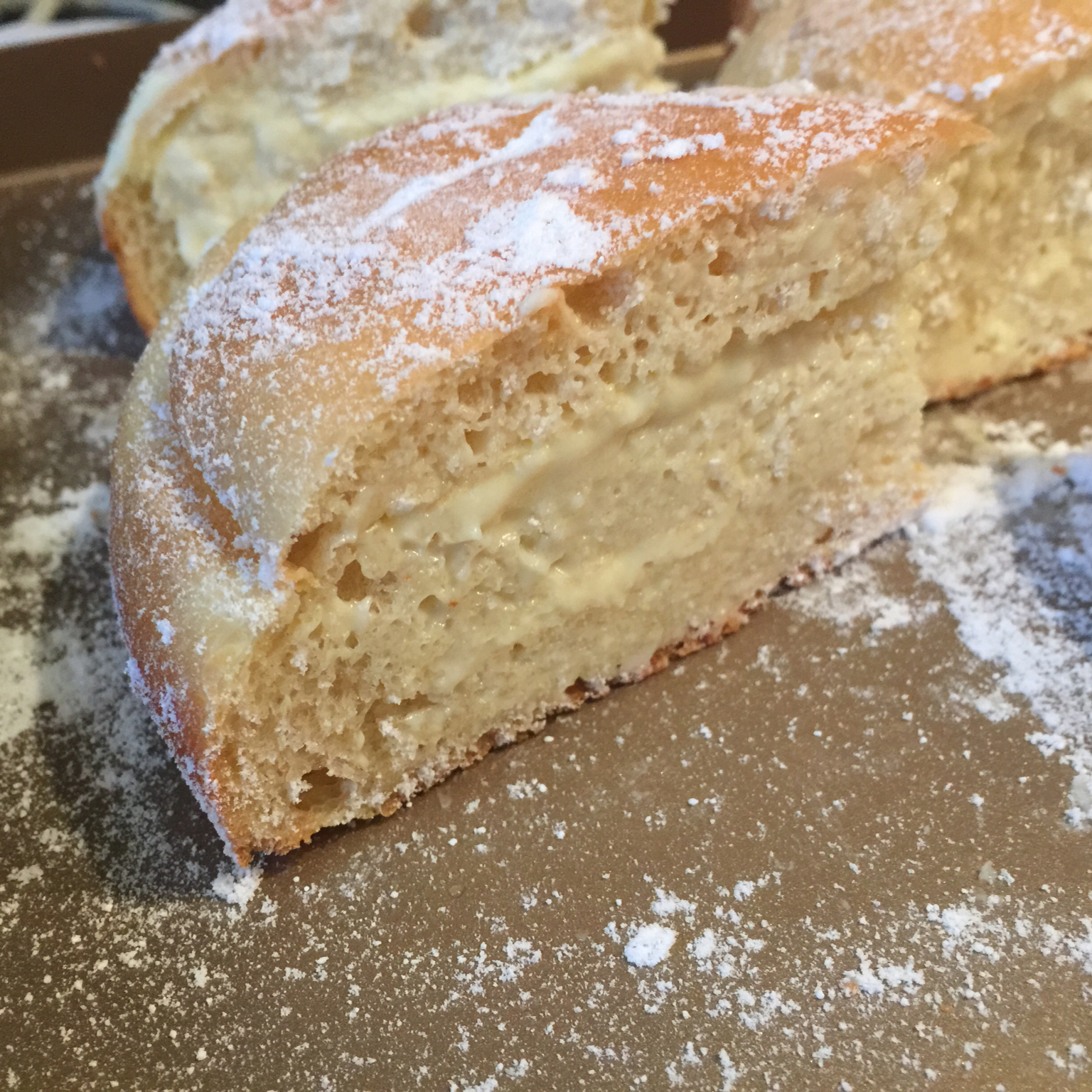 炼乳奶酪包---有面包机的同学做起来更方便哦~~