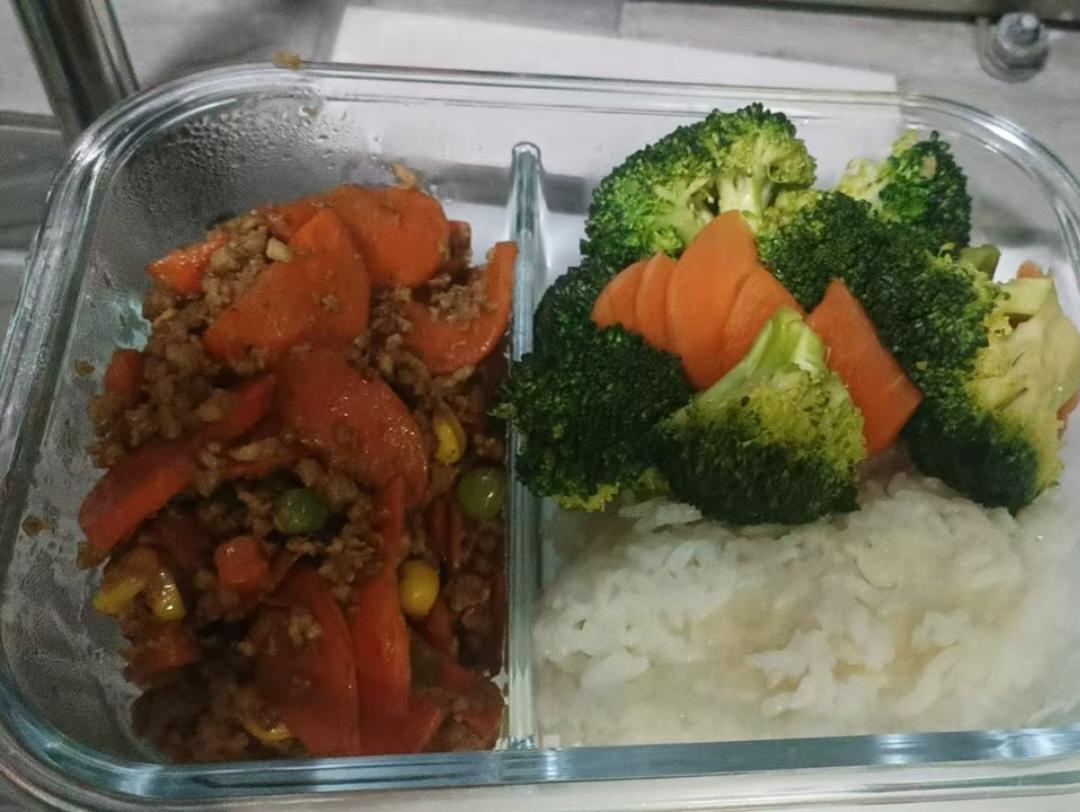 超下饭的胡萝卜炒肉