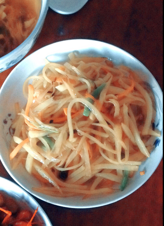 酸辣土豆丝-不用再愁不辣不酸了