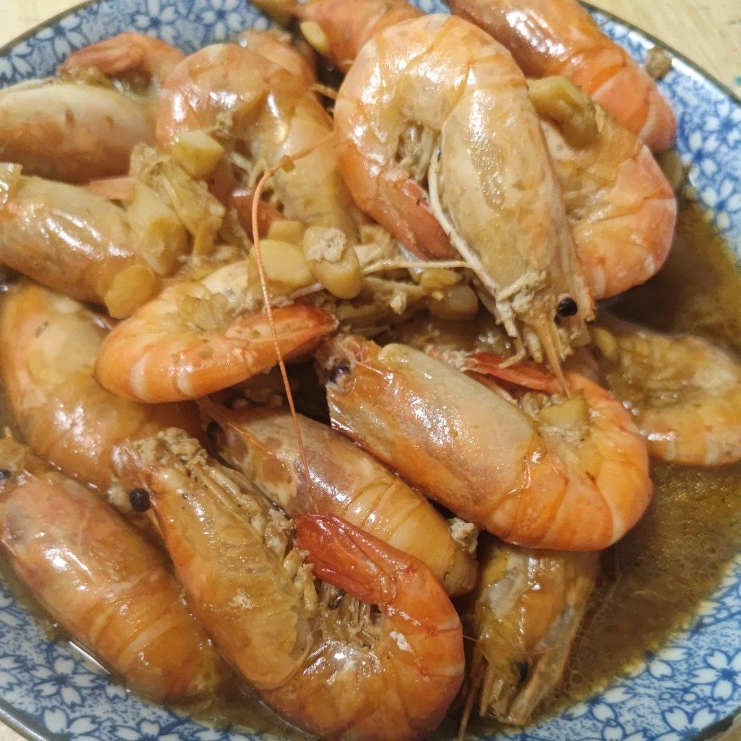 好吃到舔手的蒜爆罗氏虾（零失败，巨好吃)
