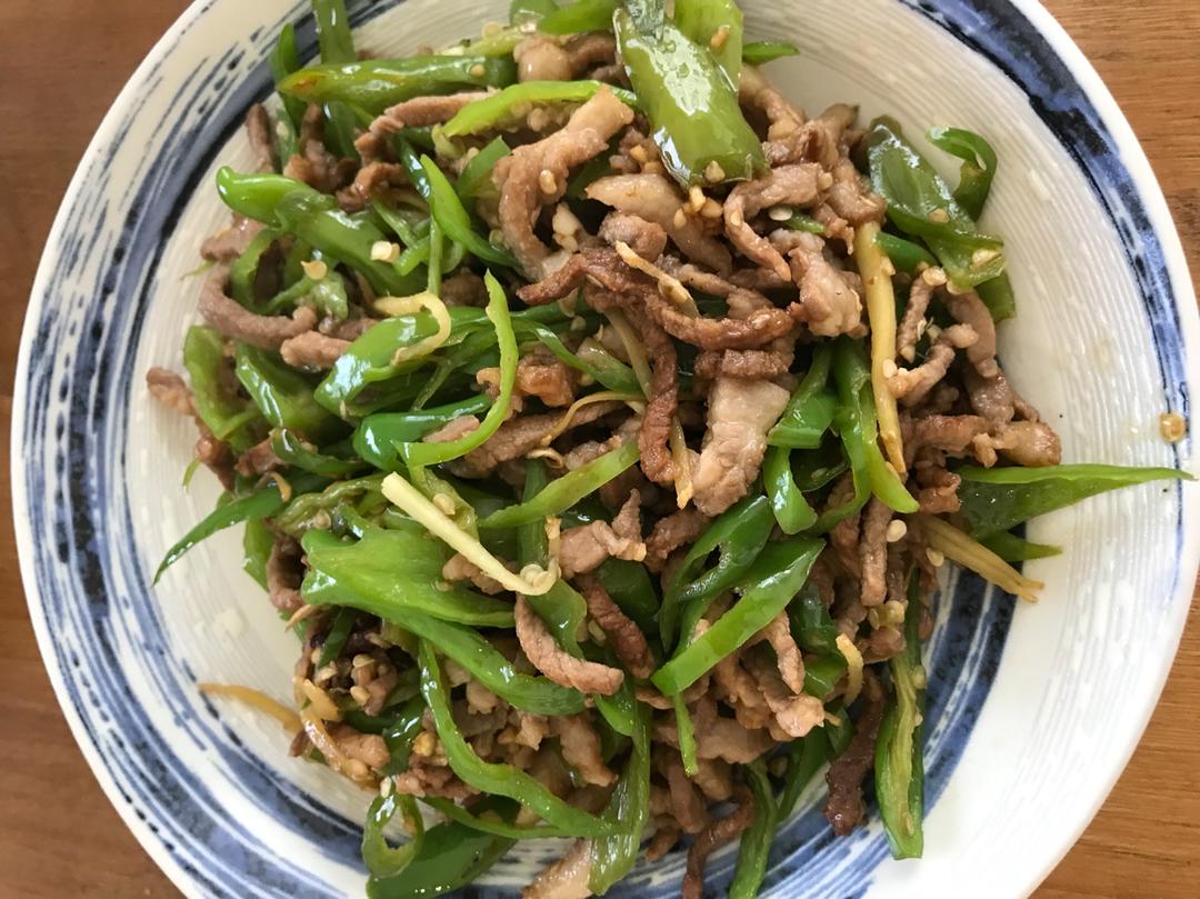 厨师长教你：“青椒肉丝”的正宗做法，色香味俱全