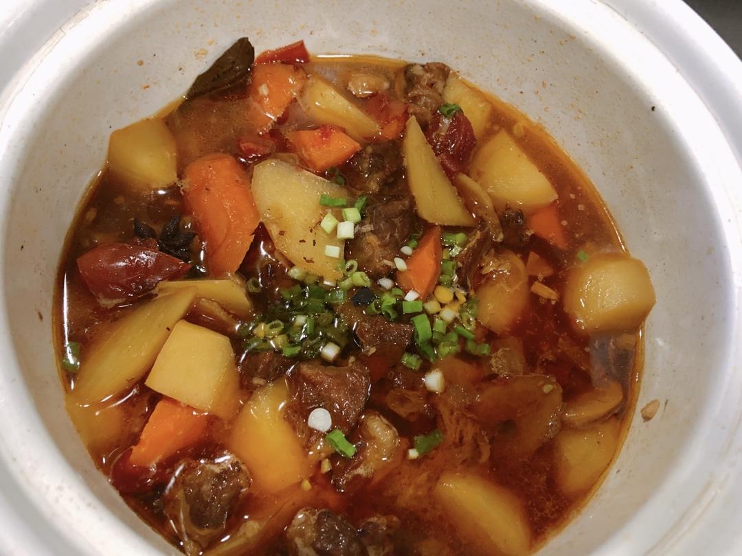 番茄土豆炖牛腩