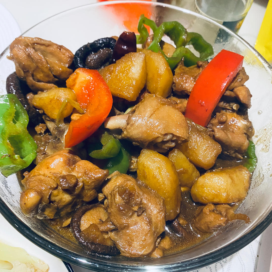 黄焖鸡米饭