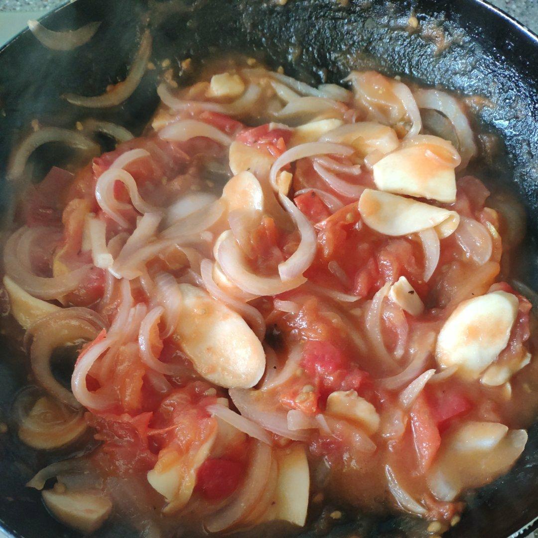 洋葱炒西红柿