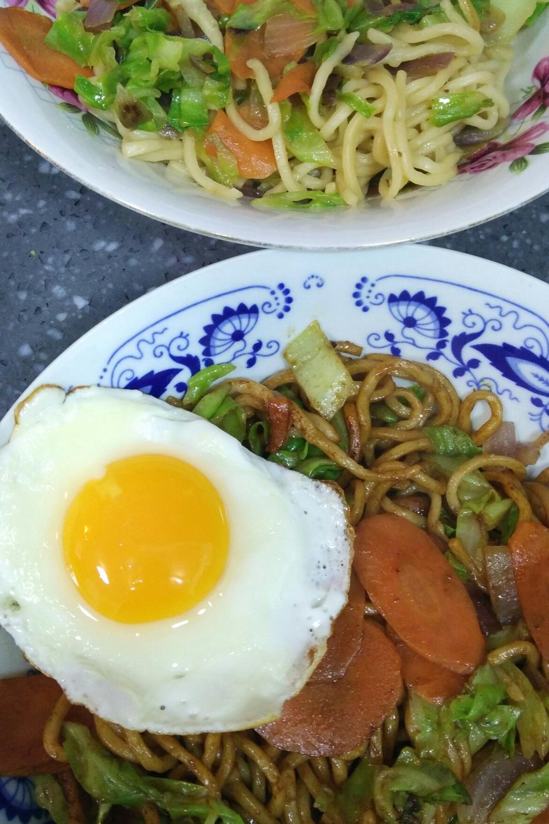 焼きそば（日式酱油炒面）