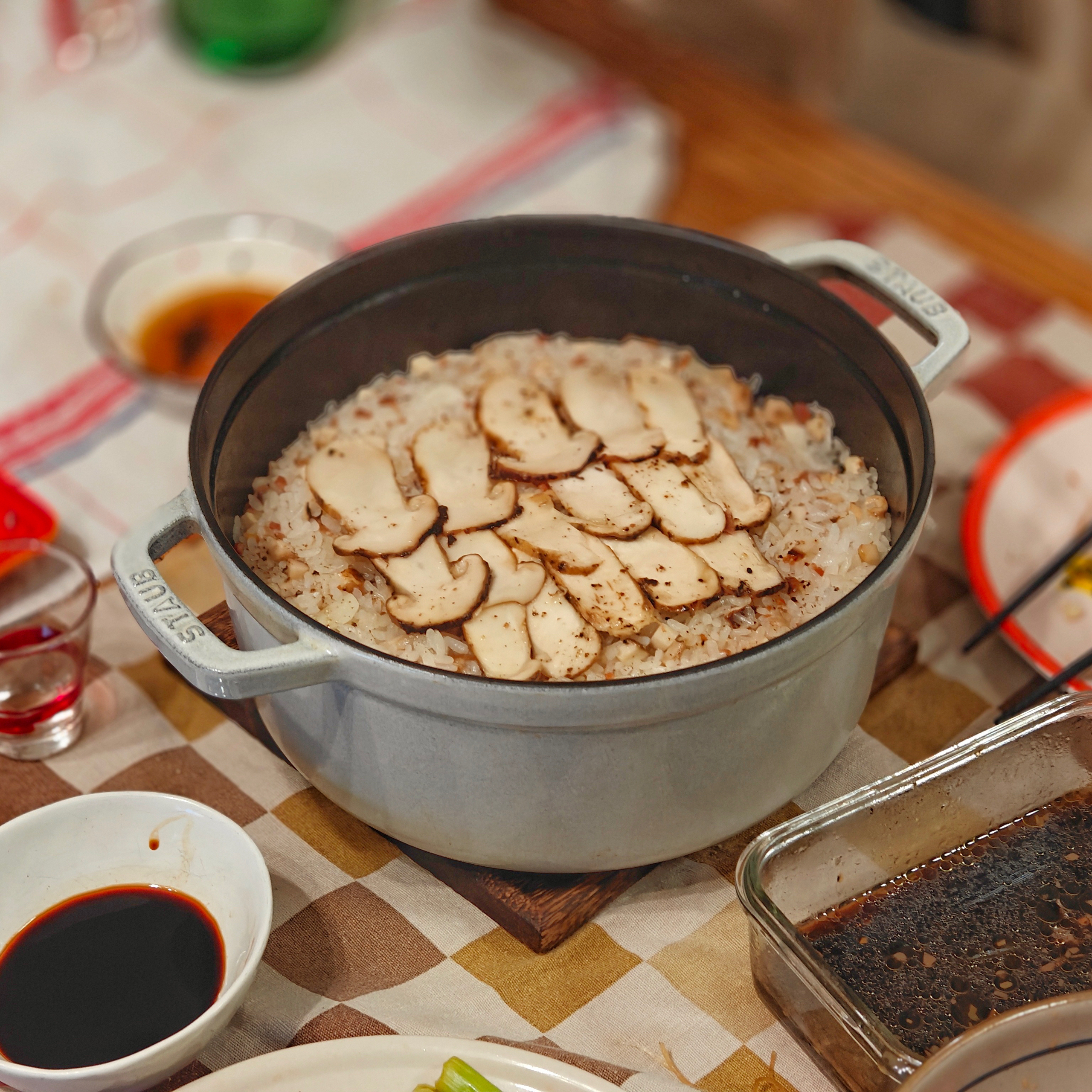 火腿松茸焖饭，媲美米其林餐厅