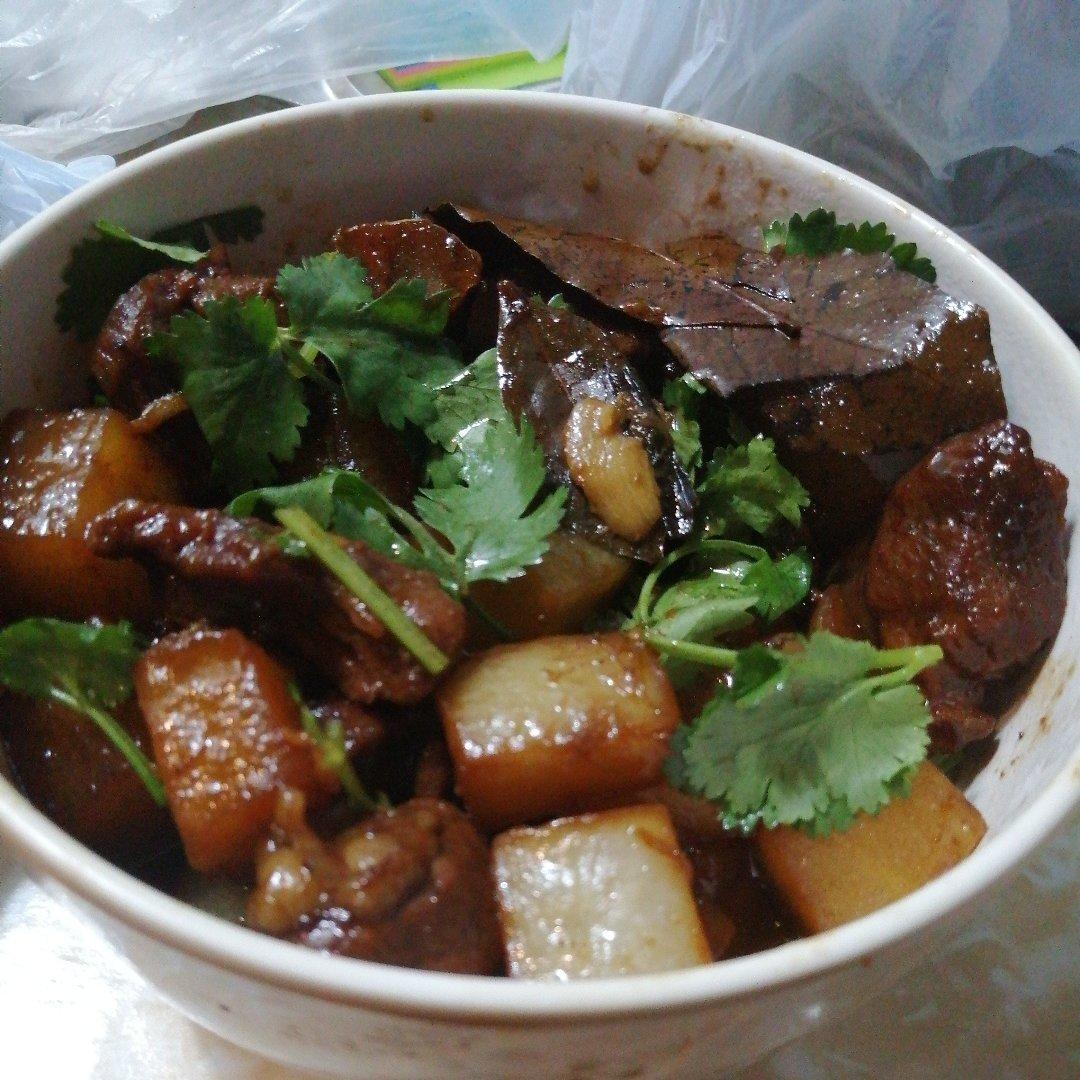 红烧羊肉萝卜