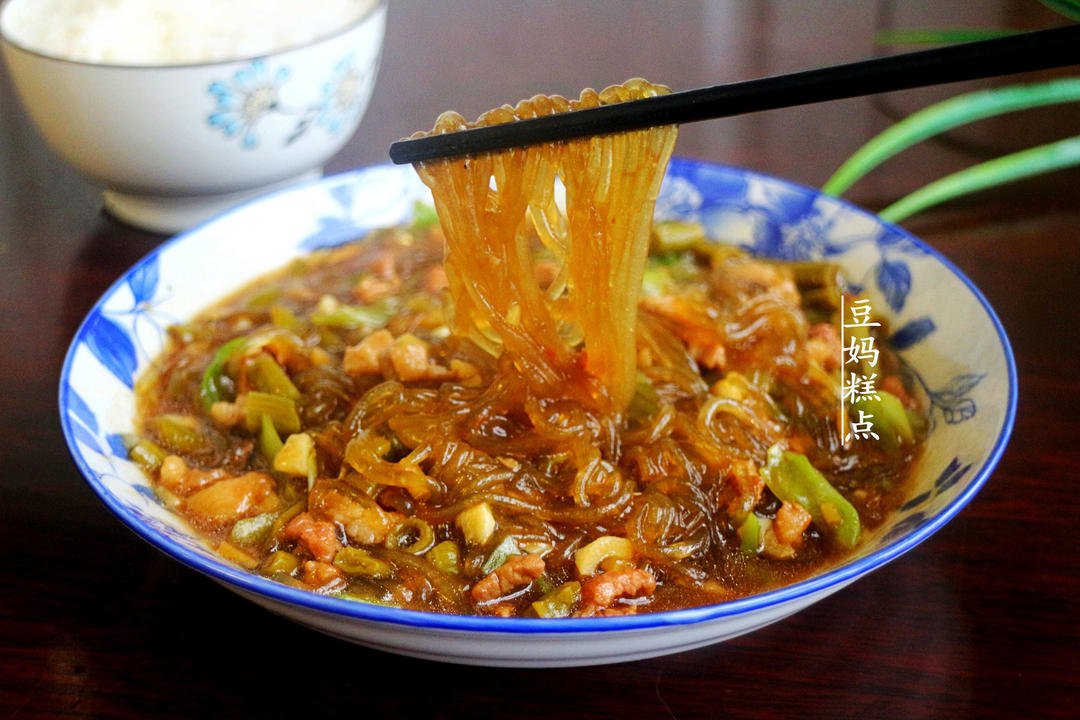 家常炒粉条，家常水晶粉的做法，好开胃呀