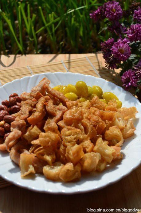 炸鸡柳油条花生米白果的做法