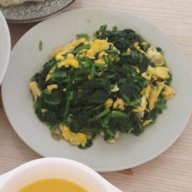 菠菜炒鸡蛋