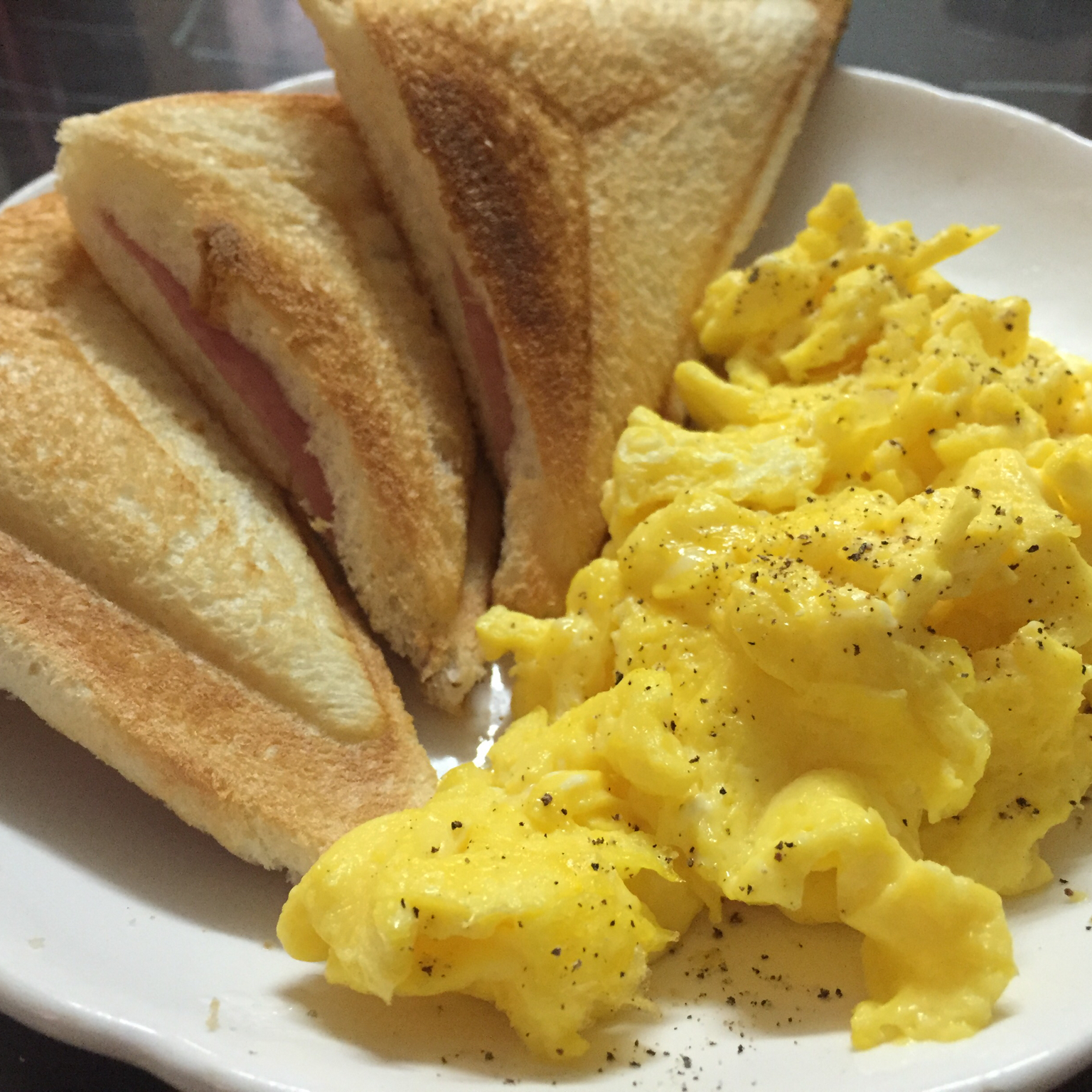 美式炒蛋 scrambled eggs