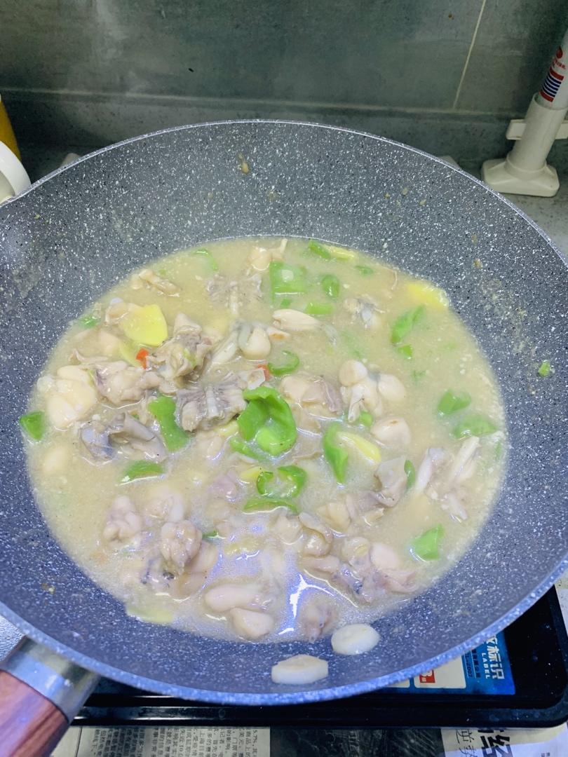 面和饭的浇头青椒牛蛙