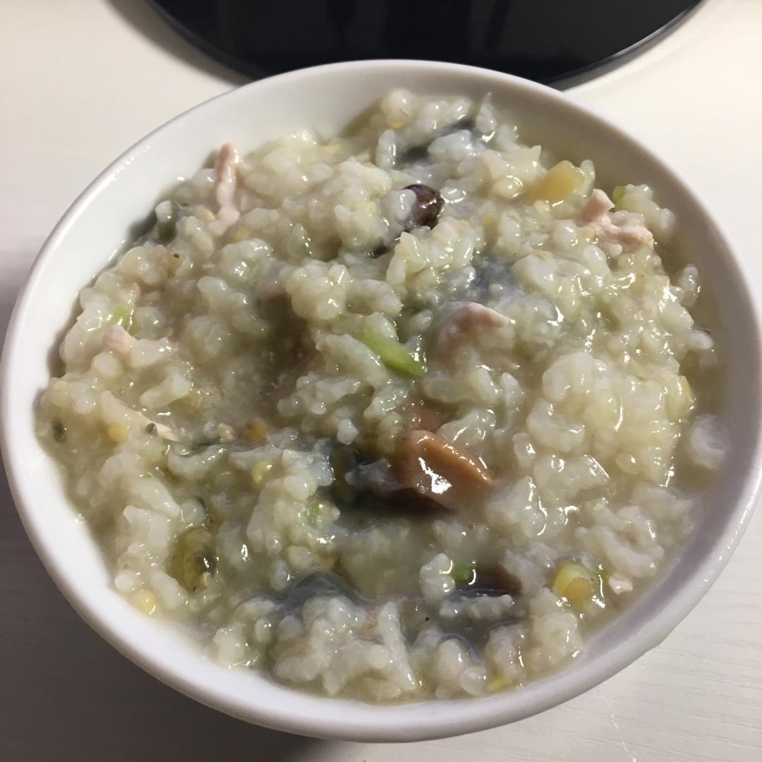 堂妈小厨——超好喝的皮蛋瘦肉粥
