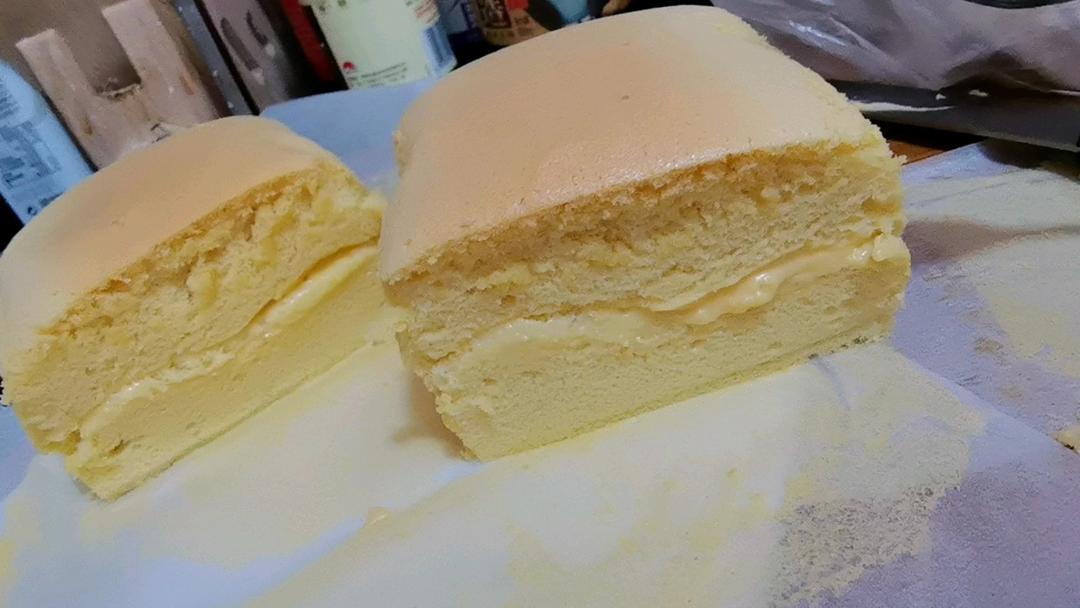 堪比柯基屁股
爆浆芝士🧀古早蛋糕