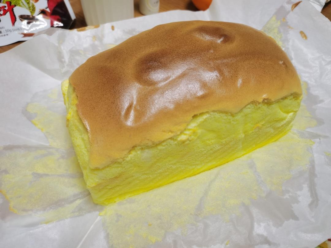 堪比柯基屁股
爆浆芝士🧀古早蛋糕