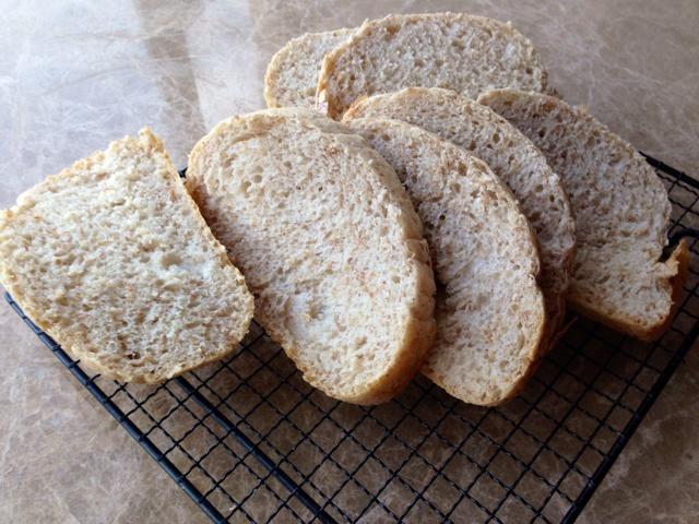 全麦法式乡村面包～无油无糖面包机版的做法