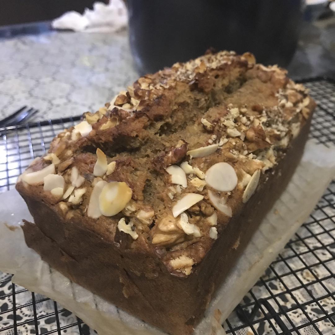 香蕉核桃磅蛋糕 Banana & Walnut Pound Cake