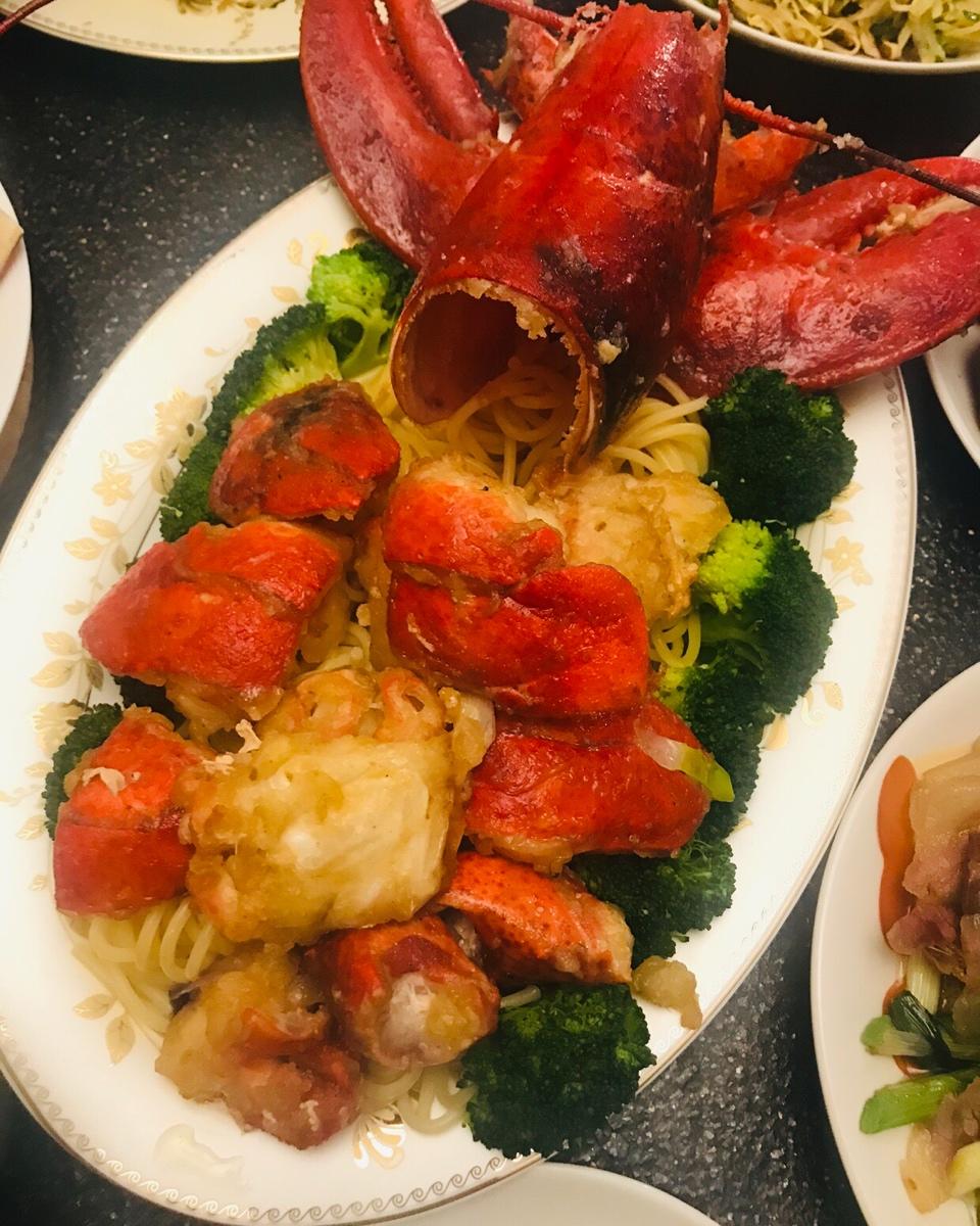 黄油芝士焗波士顿龙虾意面