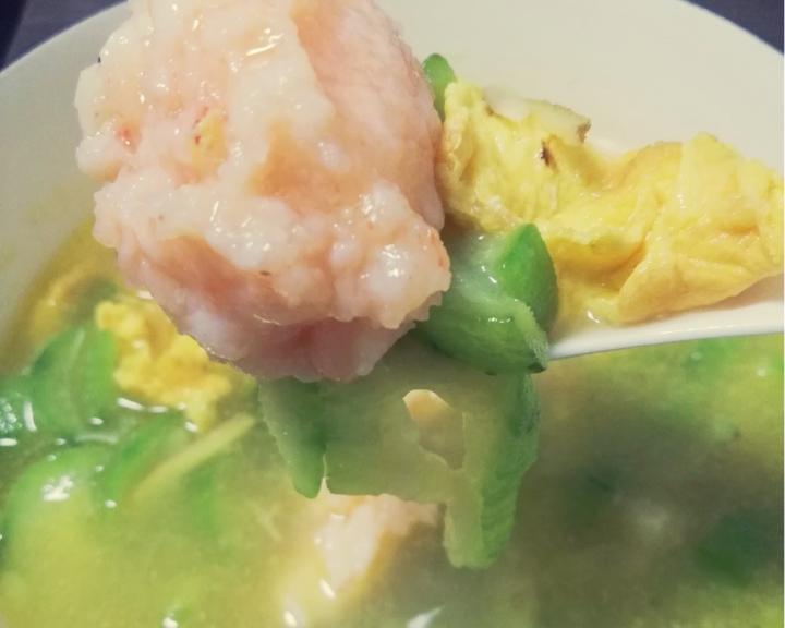 Q弹美味的虾滑鸡蛋丝瓜汤的做法