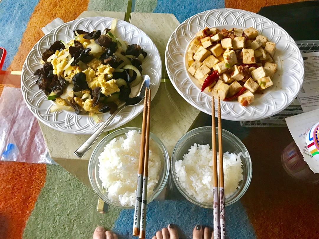 洋葱木耳鸡蛋炒肉
