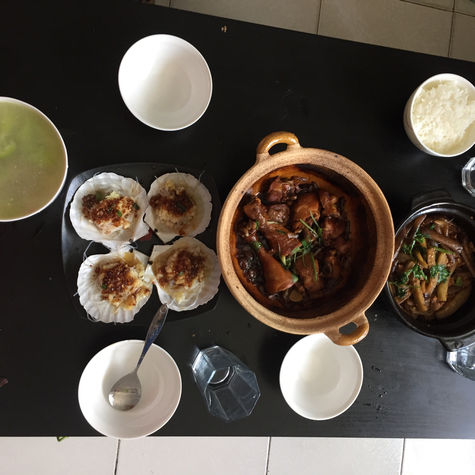 砂锅豉油鸡