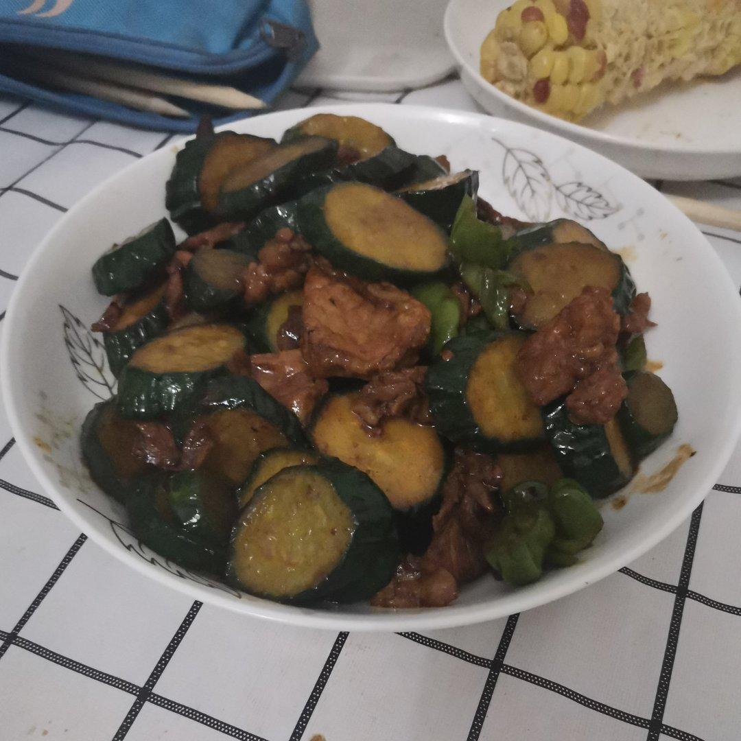 脆黄瓜炒肉